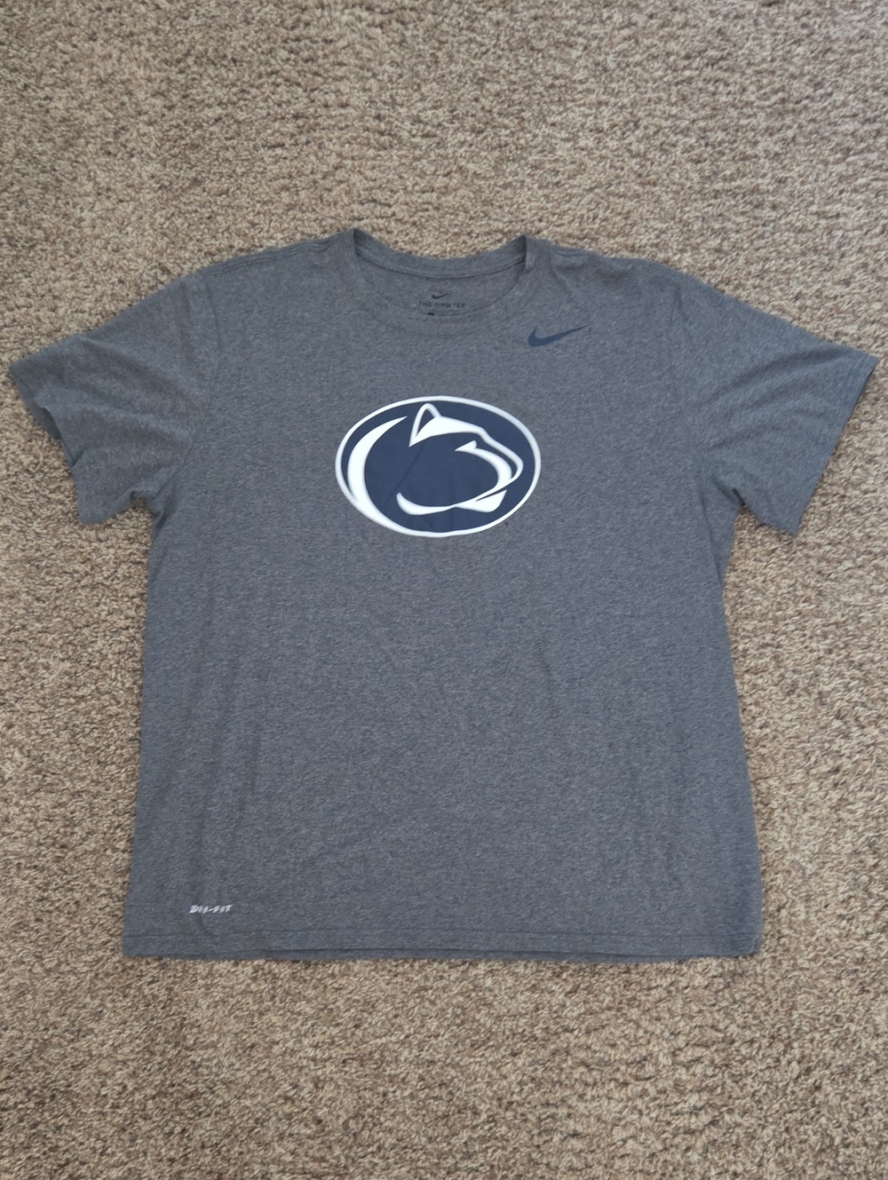 Nike Men’s Gray Penn State Legend Dri-FIT Short-Sleeve T-shirt